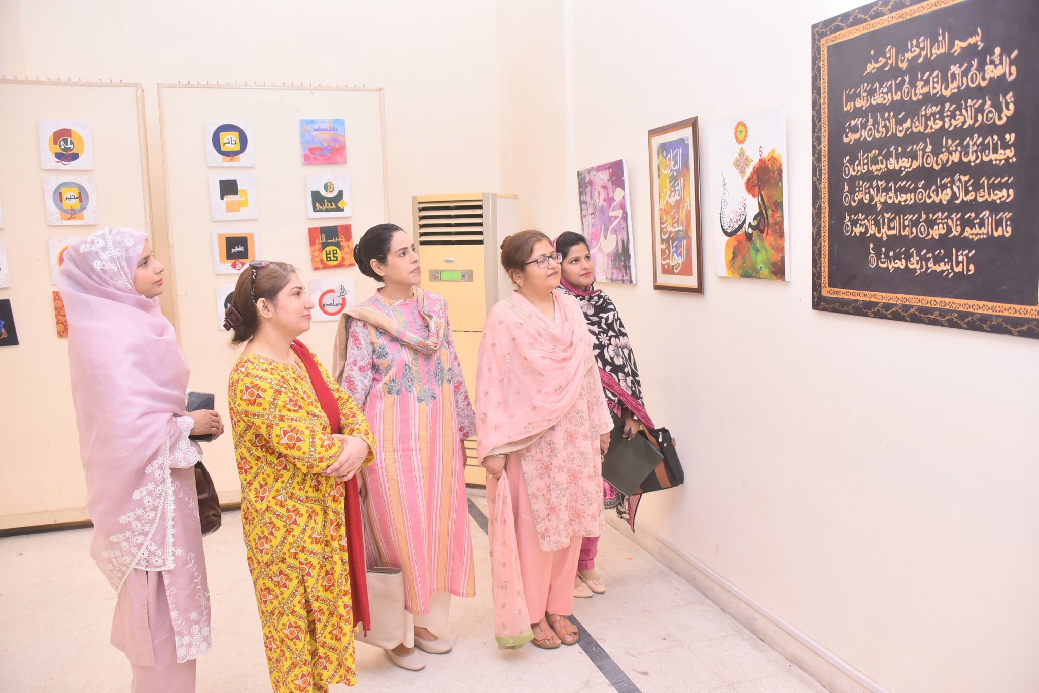 CalligraphyCompAarabicLC3.jpg - 494.51 kB