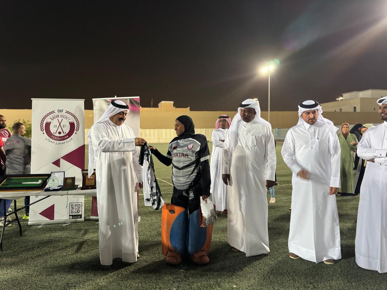 HockeyLCqatar2.jpg - 174.85 kB