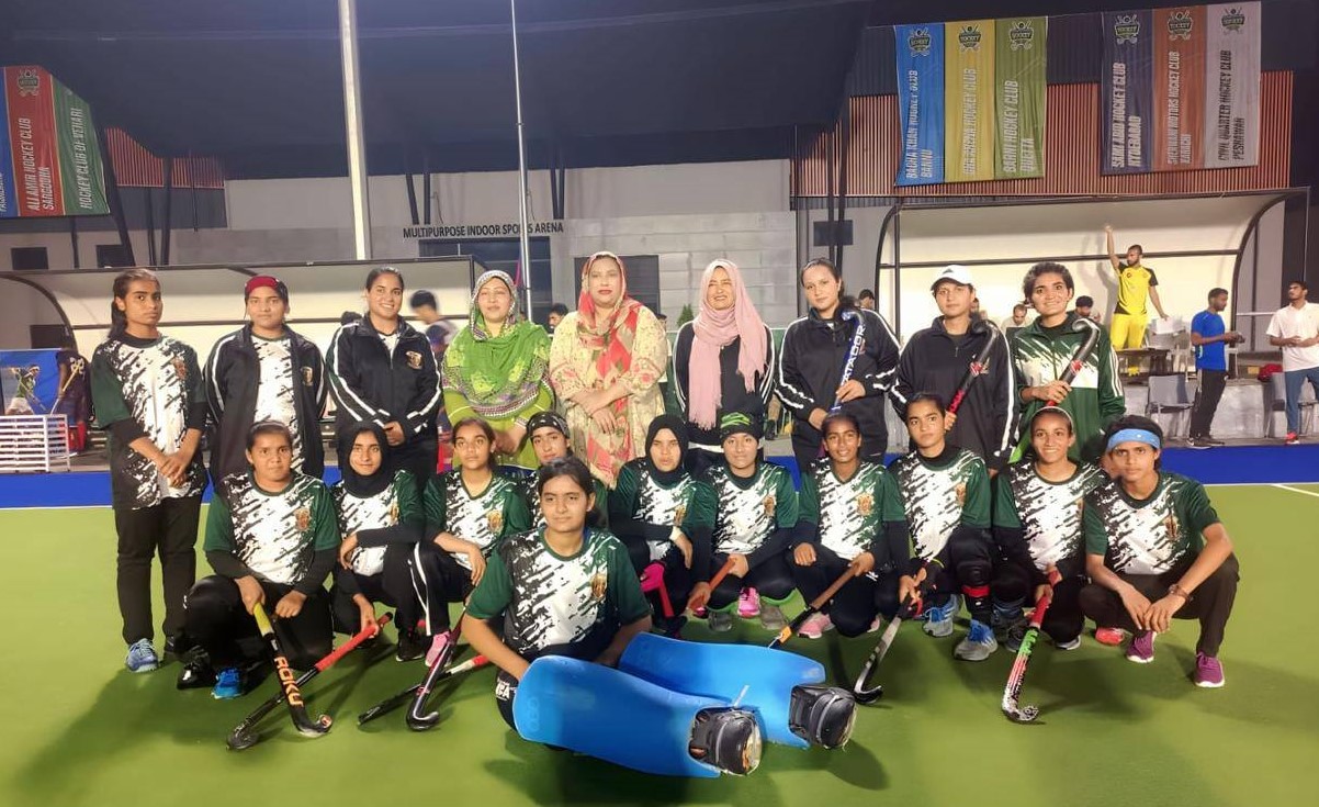 HockeyMatchLC1.jpg - 244.29 kB