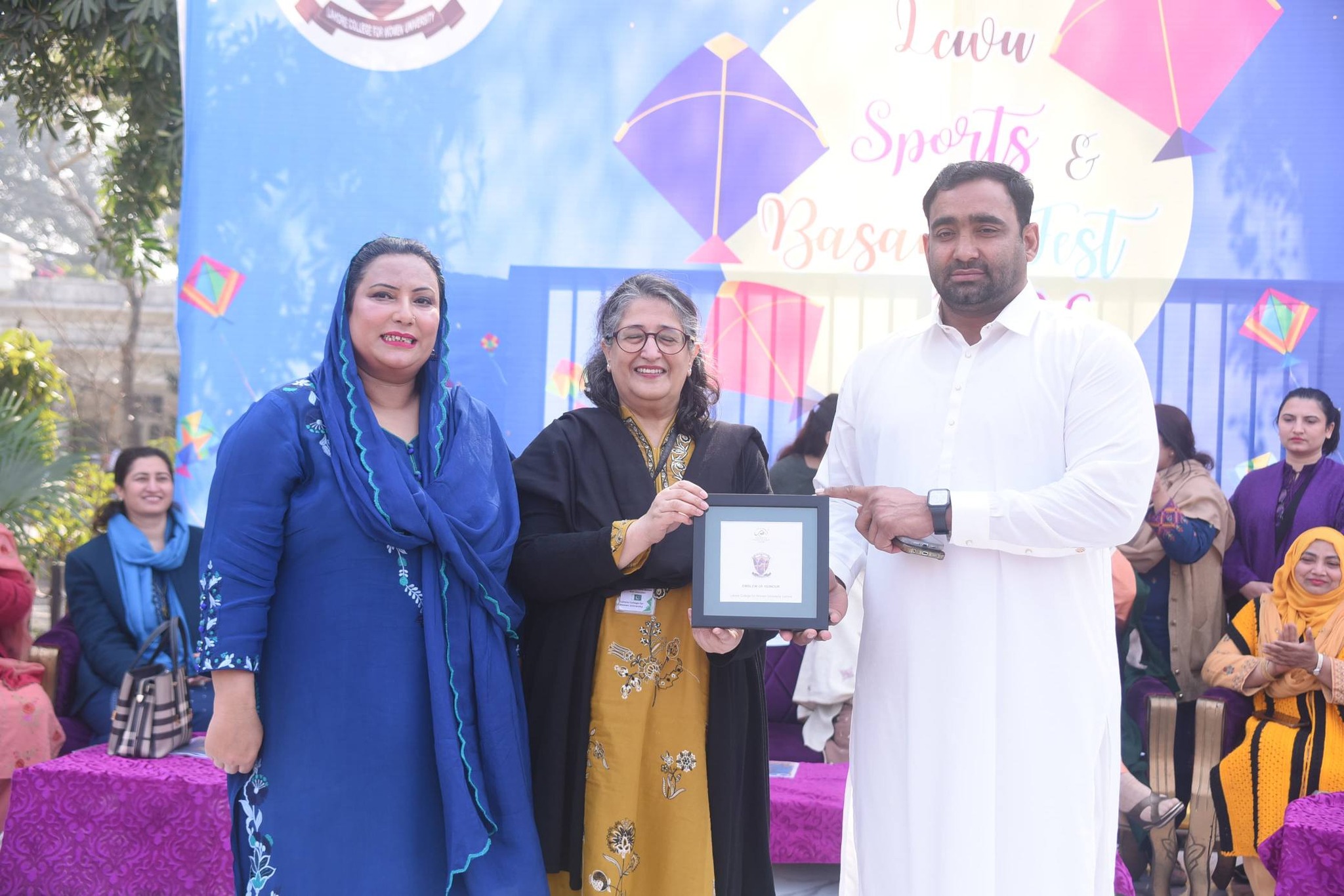 basantSportsFestLCWU3.jpg - 467.40 kB