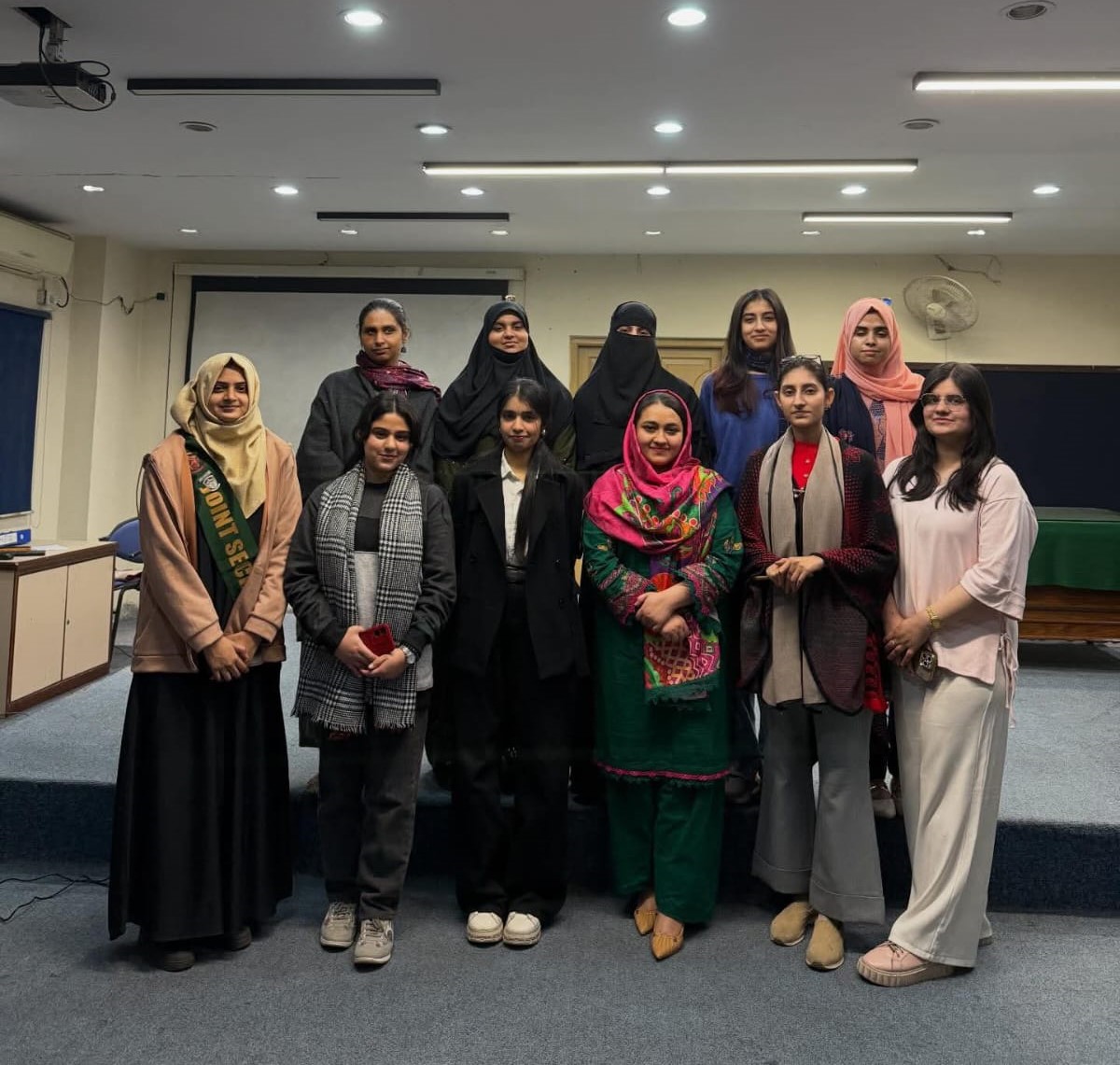 womenday.jpeg - 244.54 kB