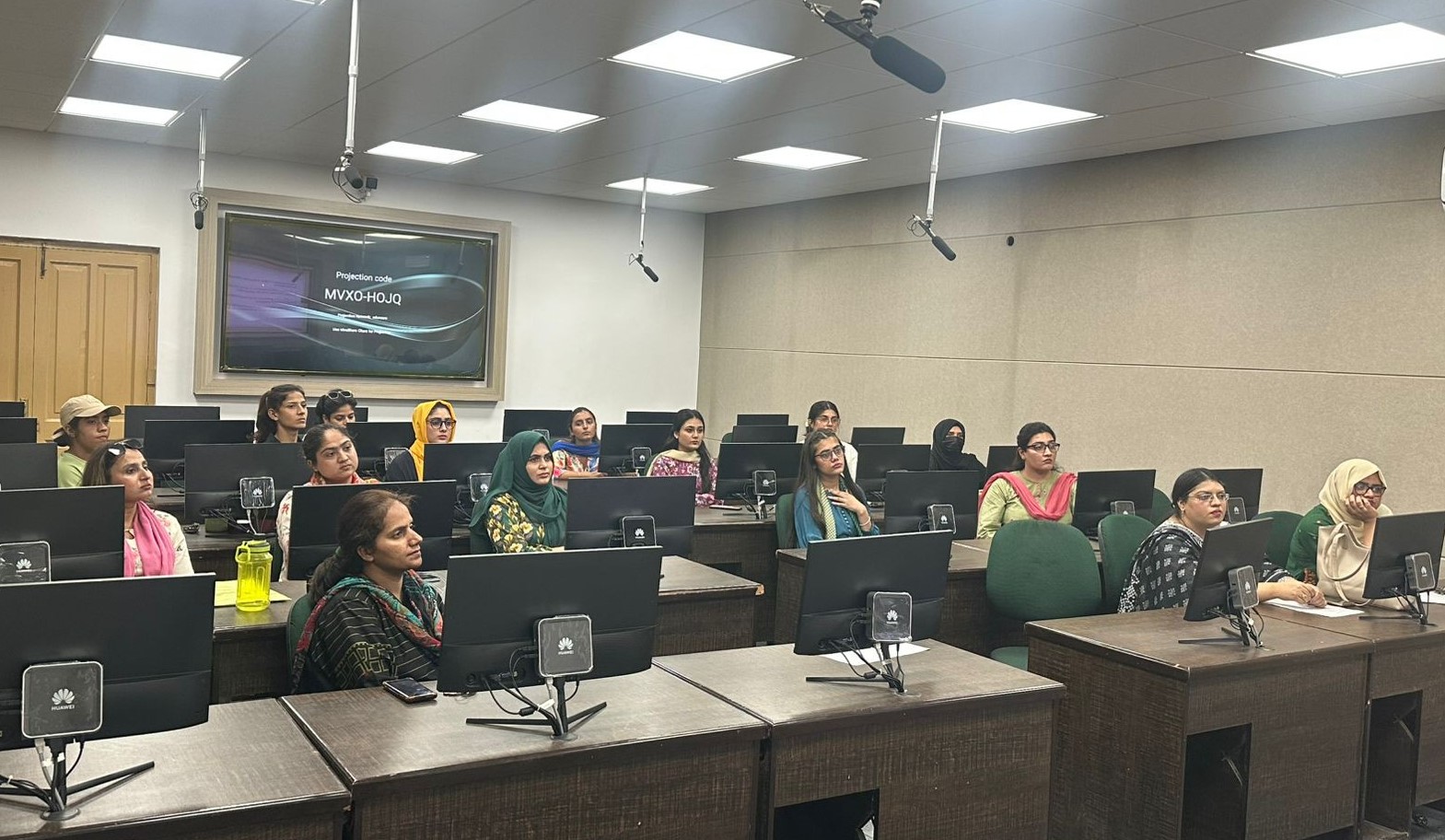 OrientationMsPhysicalEdu3.jpg - 313.82 kB