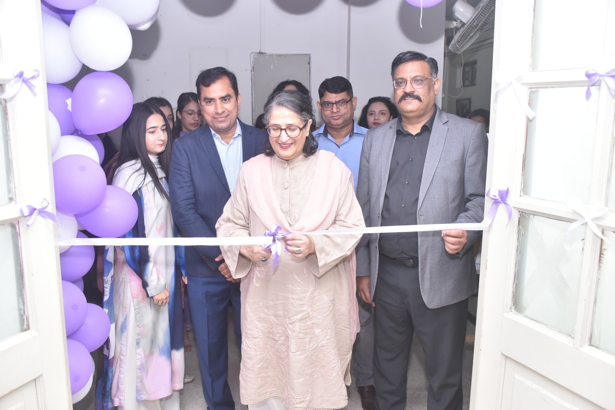 PosterDisplayMAsscom1.jpg - 358.06 kB