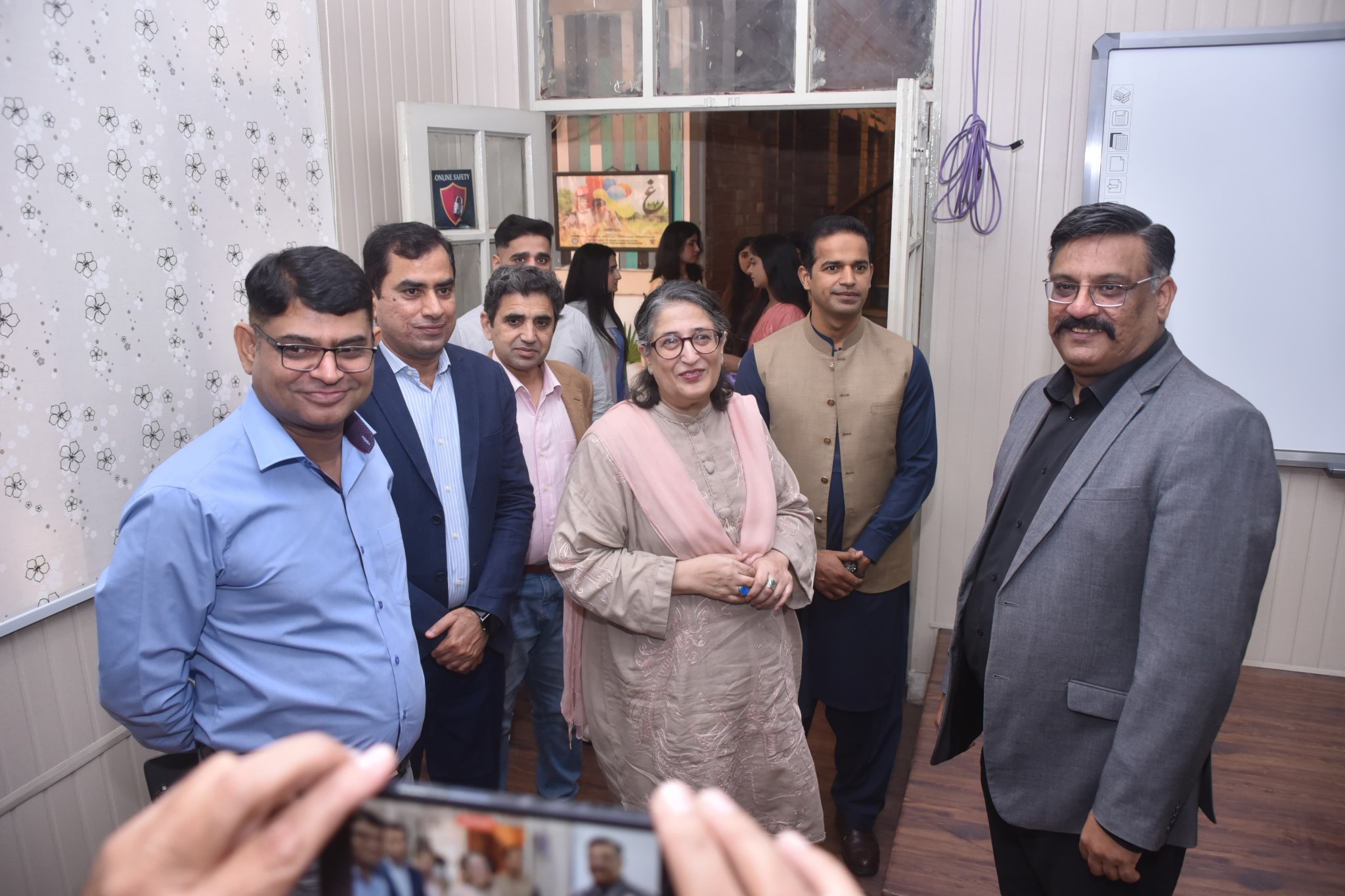 PosterDisplayMAsscom2.jpg - 441.67 kB