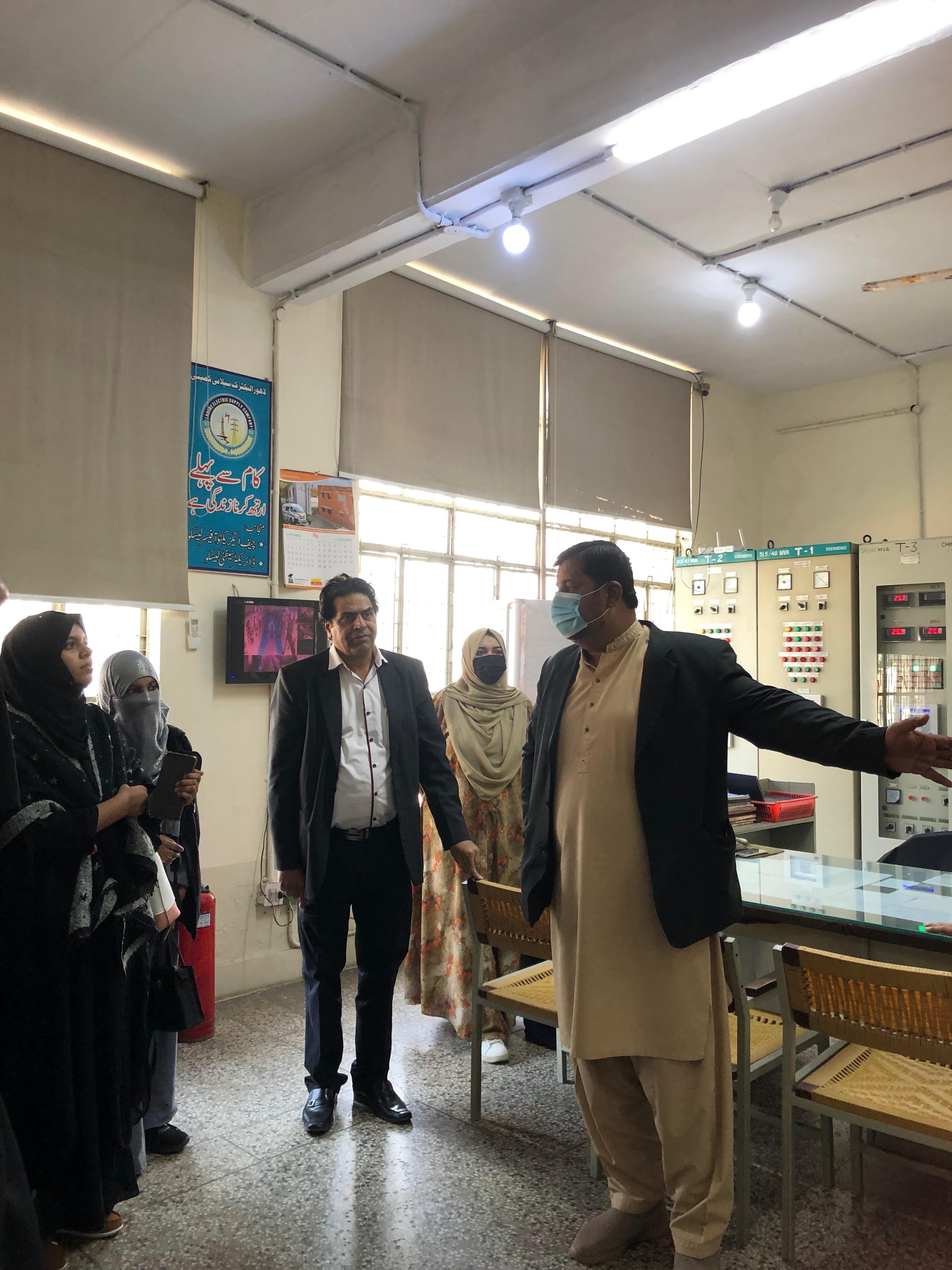 Tour_pic2.jpeg - 973.37 kB